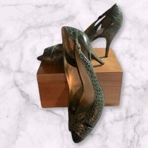 Nine West Night Green & Black Leather Heels